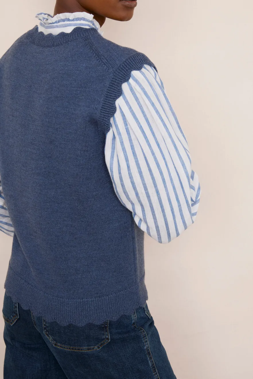 WYSE London Knitwear-Fleurine Scallop Tank - Denim Blue