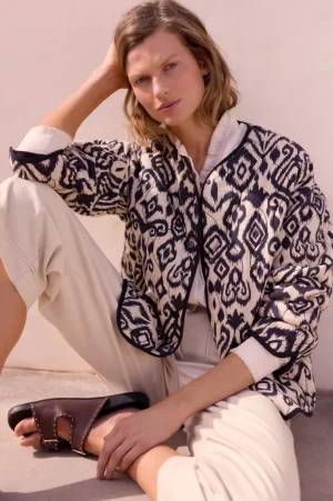 WYSE London Holiday-Olive Quilted Jacket - Ivory/Black Ikat